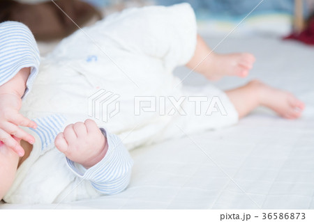 赤ちゃん、赤ん坊、あかちゃん、ベイビー、ベビー、子供、人物、日本人 36586873