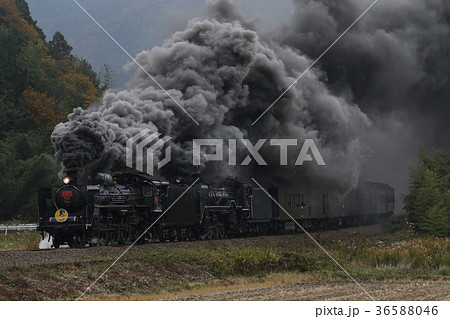 SLやまぐち号(C57、D51重連) SLやまぐち号(C57、D51重連) 36588046