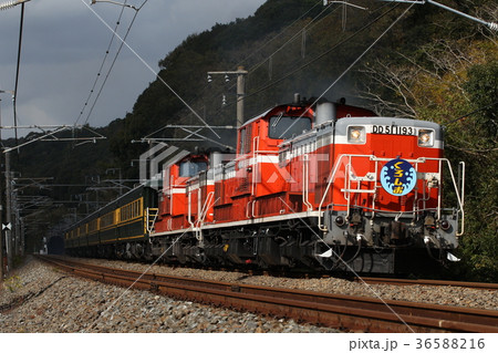 DD51重連サロンカーなにわ 36588216