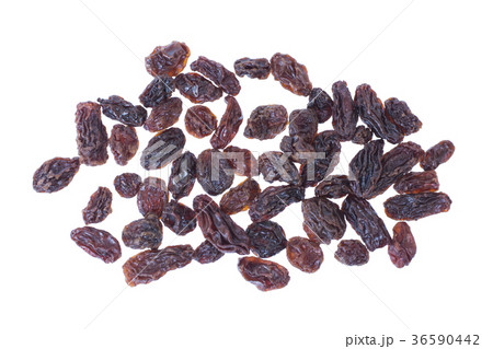Raisins (Sultanas) isolated on white Raisins (Sultanas) isolated on white 36590442
