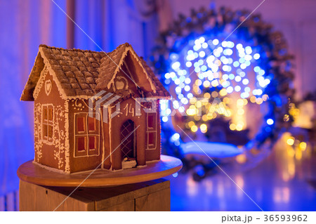 Gingerbread house. European Christmas holiday 36593962