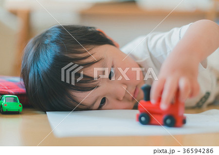 2 years old 36594286