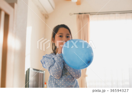 8 years old 36594327