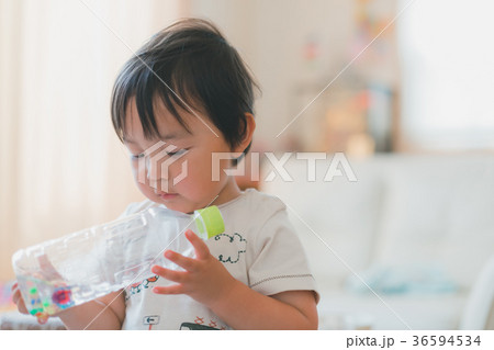 2 years old 36594534
