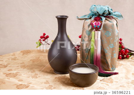 the Korean traditional drinks - rice wine, Makgeolli and others. 064 the Korean traditional drinks - rice wine, Makgeolli and others. 064 36596221