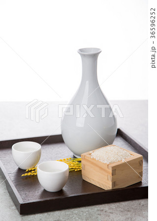 the Korean traditional drinks - rice wine, Makgeolli and others. 034 the Korean traditional drinks - rice wine, Makgeolli and others. 034 36596252