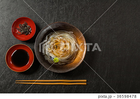 葛きり　和スイーツ　kudzu starch noodles japanese dessert 36598478