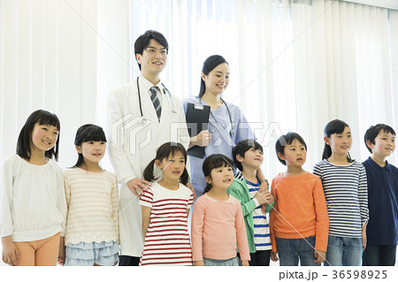 小学生 健康診断 小学生 健康診断 36598925