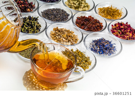 色々な色のなハーブティー　Beautiful color herbal tea 36601251