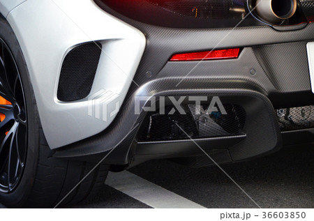 シルバーメタリックのスポーツカー【自動車】 36603850