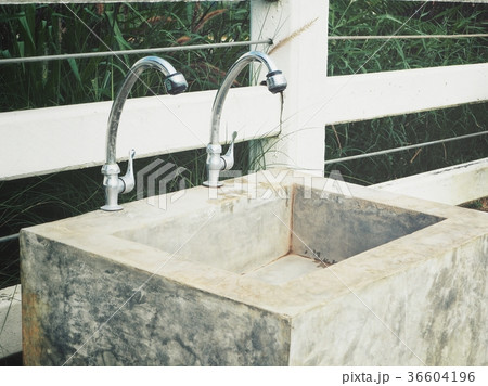 Washstand 36604196