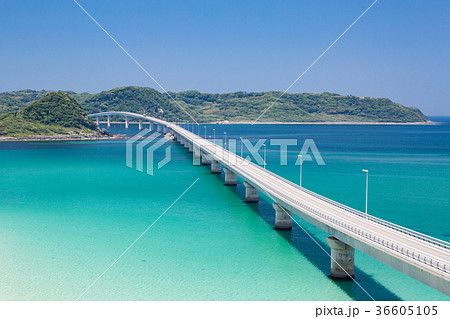 角島大橋 -エメラルドグリーンの海にかかる橋・山口県の絶景スポット- 角島大橋 -エメラルドグリーンの海にかかる橋・山口県の絶景スポット- 36605105