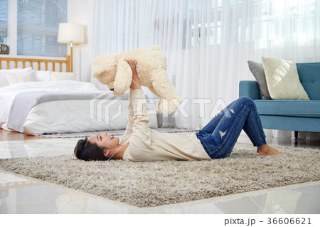 寝室 寝間 ベッド 36606621