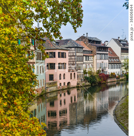 Strasbourg, water canal nice house Petite France 36606844