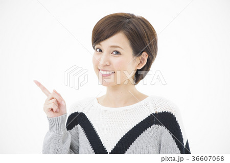 女性 若い女性 ポートレート 女性 若い女性 ポートレート 36607068