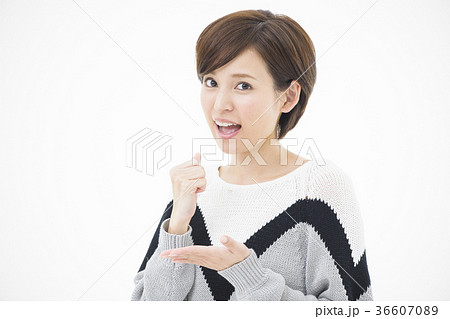 女性 若い女性 ポートレート 女性 若い女性 ポートレート 36607089