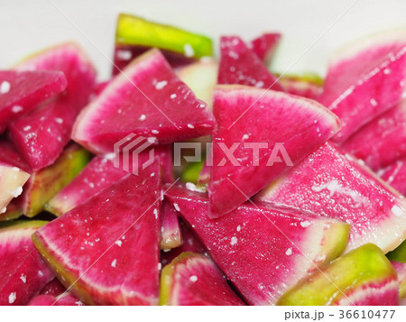 紅芯大根の漬物 36610477
