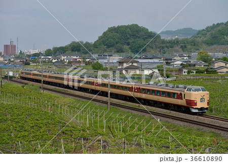 189系臨時特急かいじ6両 189系臨時特急かいじ6両 36610890