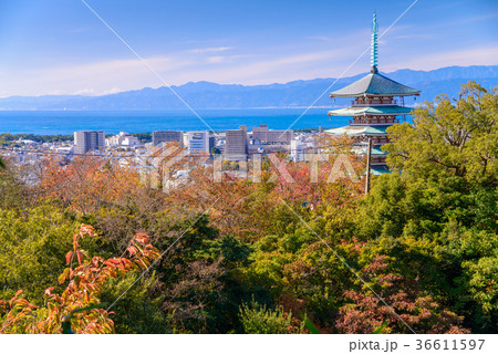 【静岡県沼津市】香貫山香陵台の慰霊平和塔 【静岡県沼津市】香貫山香陵台の慰霊平和塔 36611597