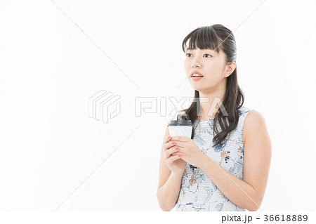 若い女性　コーヒー　 36618889