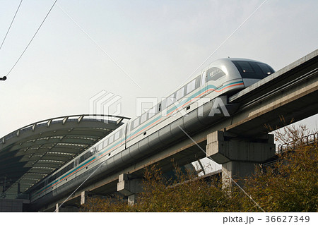 上海のリニアモーターカー。2006/3/7 36627349