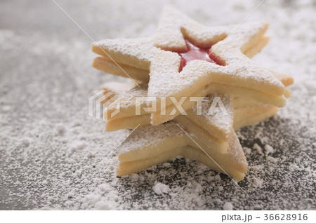 36628916
