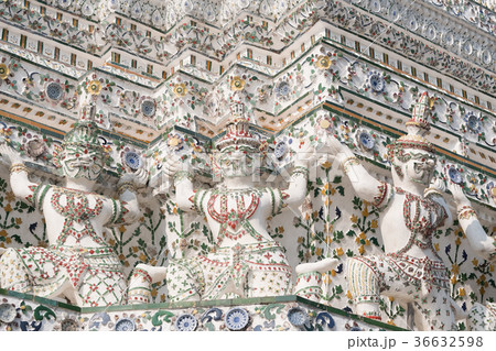 Demon Guardian statue decorating in Arun temple 36632598