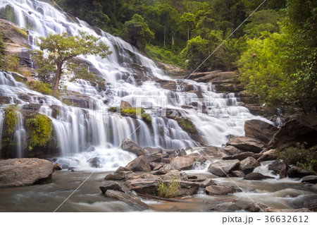 Mae Ya waterfall at Doi Inthanon national park Mae Ya waterfall at Doi Inthanon national park 36632612