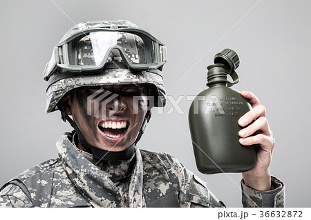 喜び うれしさ 軍人 36632872