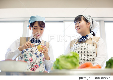 中学生　家庭科　調理実習 36636957
