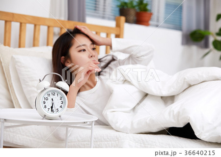 女性 目覚し時計 目覚まし時計 36640215
