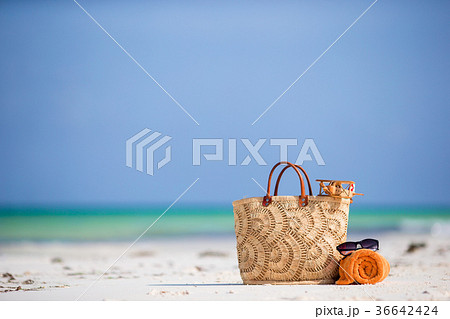 Beach accessories - toy plane, straw bag, orange Beach accessories - toy plane, straw bag, orange 36642424