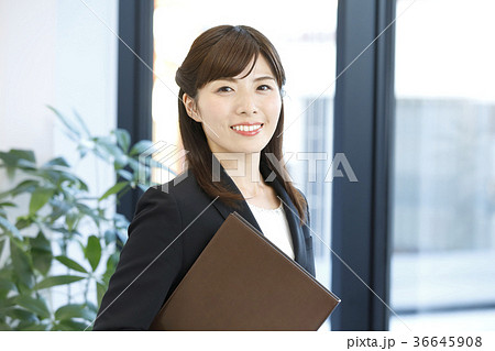 ビジネスウーマン 36645908