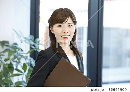 ビジネスウーマン 36645909