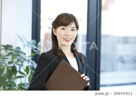 ビジネスウーマン 36645911