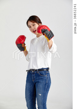 女性 ボクシング グローブ 36652241