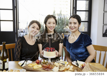 感情 建築 20代 36655694