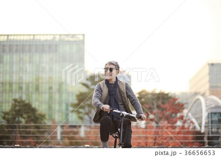 秋 男 男性 36656653