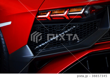 赤いスポーツカー【自動車】 36657345