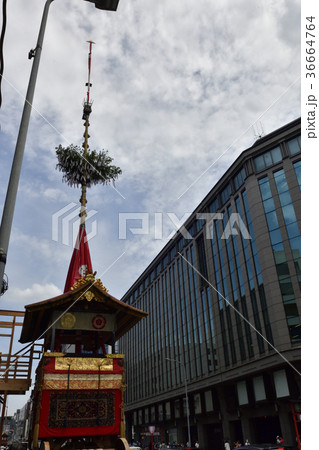 祇園祭　函谷鉾　鉾建て 36664764