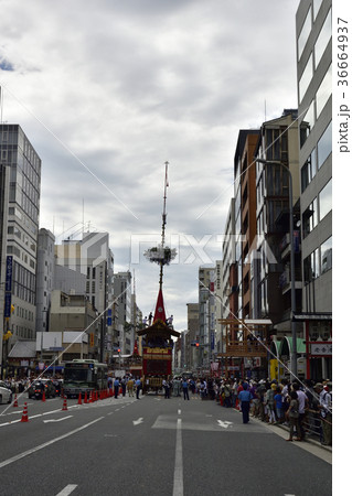 祇園祭　函谷鉾　曳き初め 36664937