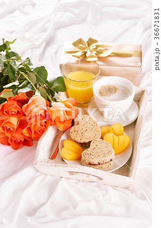 Breakfast with roses for Valentine's Day Breakfast with roses for Valentine's Day 36671831