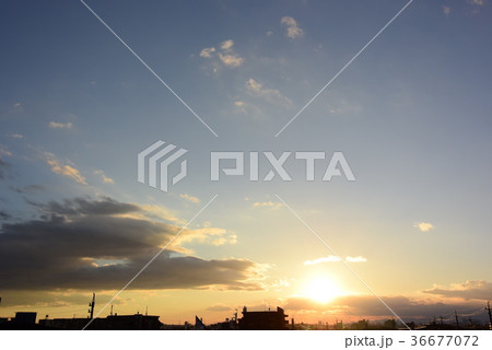 夕陽 36677072