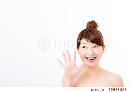 肌の張り ビューティーイメージ 若い女性 美肌 素肌 スキンケア 白バック 美容イメージ写真素材 肌の張り ビューティーイメージ 若い女性 美肌 素肌 スキンケア 白バック 美容イメージ写真素材 36683068
