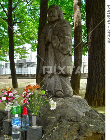 「鬼子母神」の石像（法明寺(鬼子母神堂)／東京都豊島区南池袋） 36691664