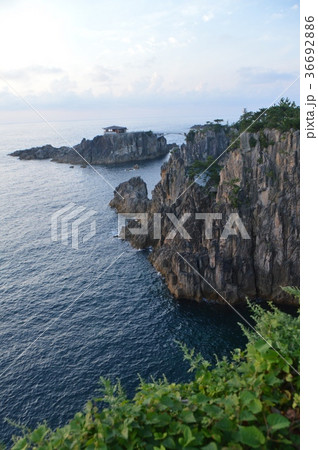 尖閣湾(佐渡島/新潟県佐渡市姫津・北狄) 尖閣湾(佐渡島/新潟県佐渡市姫津・北狄) 36692886