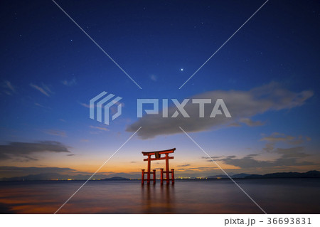 白髭神社の夜明け 36693831