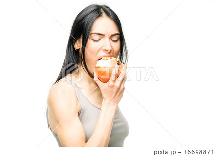Cold, snot and flu protection, woman eats onion 36698871