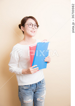 女性　ポートレート 36700982