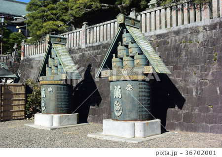成田山新勝寺　雨水桶 36702001